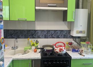 Продам 2-ком. квартиру, 43 м2, Белоусово, улица Гурьянова, 21