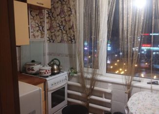 Продается трехкомнатная квартира, 58 м2, Тюменская область, Ленинградский проспект, 12А