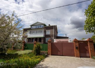 Продаю дом, 300 м2, деревня Вурманкасы, улица Свободы, 1