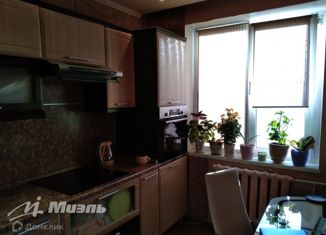 Продажа 2-ком. квартиры, 52.7 м2, Орёл, улица Генерала Родина, 54