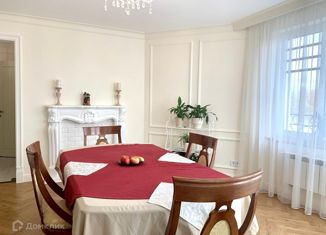 Продается 4-комнатная квартира, 128 м2, Пушкин, Гусарская улица, 9к5