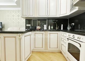 Сдаю 3-комнатную квартиру, 100 м2, Москва, Ломоносовский проспект, 25к1, метро Университет