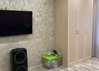 Продаю 2-ком. квартиру, 58.2 м2, Саратов, улица имени С.П. Лисина, 12/10, жилой район Солнечный-2