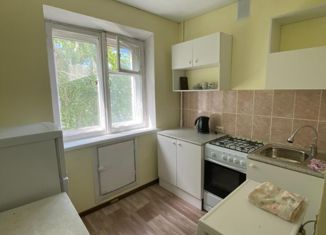3-комнатная квартира в аренду, 60 м2, Саратов, улица имени Т.Г. Шевченко, 17/25