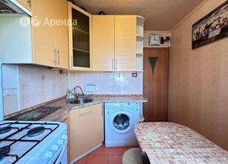 Сдаю в аренду 3-ком. квартиру, 59 м2, Санкт-Петербург, улица Лёни Голикова, 76, Кировский район