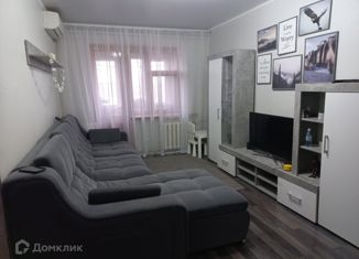 Продаю 2-комнатную квартиру, 42.8 м2, Астрахань, улица Яблочкова, 34
