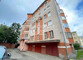 Продам 3-ком. квартиру, 137.1 м2, Киров, Московская улица, 23А