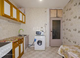 3-комнатная квартира на продажу, 63.3 м2, Екатеринбург, улица Крауля, 56