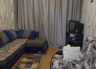 Сдается в аренду 1-ком. квартира, 17 м2, Старый Оскол, Комсомольский проспект, 4