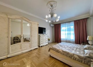 4-комнатная квартира в аренду, 115 м2, Москва, Смоленская-Сенная площадь, 23/25, метро Киевская