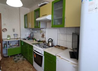 Продаю 4-ком. квартиру, 76.4 м2, поселок городского типа Приютово, Магистральная улица, 1В