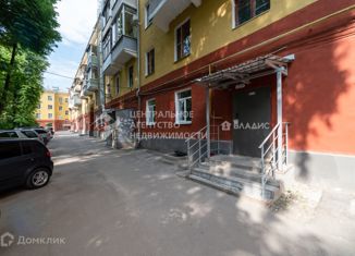 Продается 3-комнатная квартира, 74.9 м2, Рязань, улица Есенина, 59/12, район Театральный