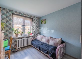 Двухкомнатная квартира на продажу, 43.4 м2, Свердловская область, Мостовая улица, 55