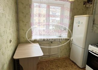 Продается 2-ком. квартира, 45.2 м2, Лысьва, улица Металлистов, 18