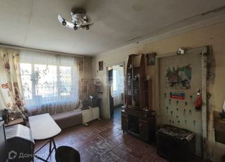 Продажа 4-комнатной квартиры, 61.8 м2, Челябинская область, улица Суркова, 14