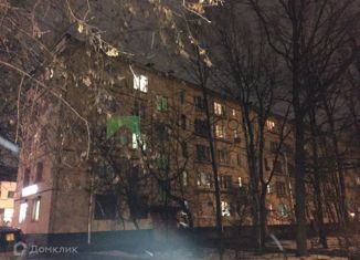 Продажа четырехкомнатной квартиры, 49 м2, Санкт-Петербург, улица Примакова, 6, улица Примакова