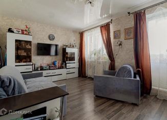 Продается трехкомнатная квартира, 69.7 м2, Санкт-Петербург, Бухарестская улица, 112, метро Проспект Славы