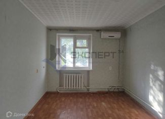 Продаю 1-ком. квартиру, 31.6 м2, Волгоград, Мариупольская улица, 12, Советский район