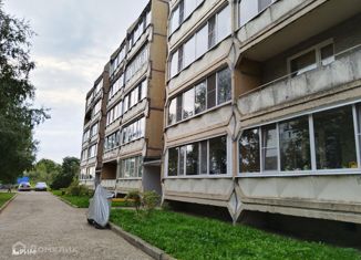 Продается 4-ком. квартира, 79 м2, деревня Ботово, улица Ленина, 30