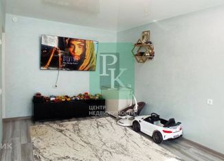 Продаю 2-ком. квартиру, 44.3 м2, Бахчисарай, улица Гагарина, 1