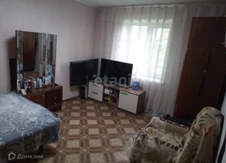 Продажа 1-комнатной квартиры, 30 м2, Старый Оскол, Комсомольский проспект, 3Б