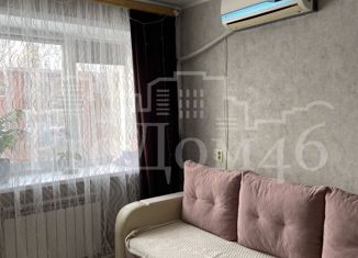 Продается двухкомнатная квартира, 40 м2, Курская область, улица Пигорева, 10