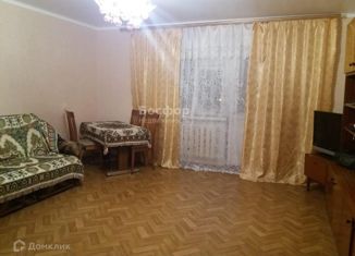 Сдам в аренду двухкомнатную квартиру, 55.5 м2, Феодосия, бульвар Старшинова, 12