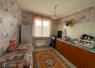 Продам 1-ком. квартиру, 37 м2, посёлок городского типа Новоозёрное, Морская улица, 4