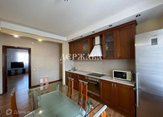 Продается 3-ком. квартира, 72 м2, Старый Оскол, микрорайон Северный, 29