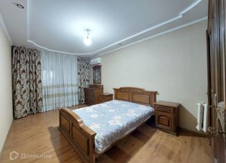 Продажа 4-ком. квартиры, 95 м2, Нальчик, улица 2-й Таманской Дивизии, 470, район Дубки
