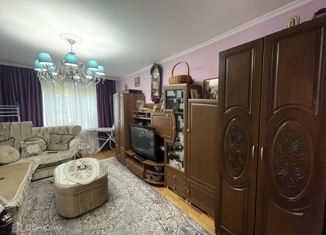 Продается 3-комнатная квартира, 70 м2, Владикавказ, Кырджалийская улица, 13, 34-й микрорайон
