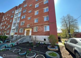 Продажа 2-комнатной квартиры, 48.2 м2, Воткинск, улица Орджоникидзе, 6