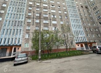 Продаю 3-комнатную квартиру, 74 м2, Мурманская область, улица Капитана Маклакова, 50