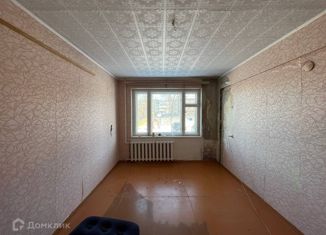 Продам 3-ком. квартиру, 62.2 м2, Сухиничи, улица Ленина, 92