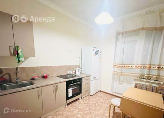 Однокомнатная квартира в аренду, 38 м2, Москва, Михневская улица, 8, ЮАО