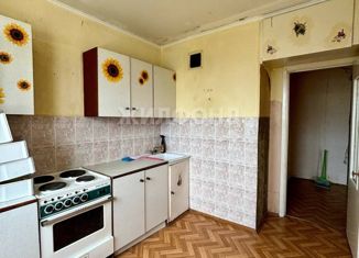 Продажа 1-комнатной квартиры, 32.3 м2, Тольятти, улица Свердлова, 49