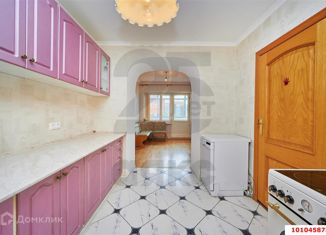 Продам 3-комнатную квартиру, 116.5 м2, Краснодар, улица Бульварное Кольцо, улица Бульварное Кольцо, 17