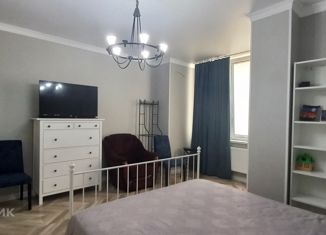 Продается 3-комнатная квартира, 82 м2, Нальчик, улица Тарчокова, 31, район Мей