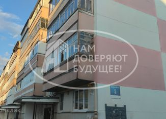 Продаю 2-комнатную квартиру, 43 м2, Можга, микрорайон Вешняковский, 5