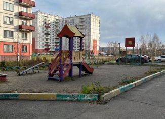 Сдам 1-комнатную квартиру, 36 м2, Кемеровская область, Мурманская улица, 47/6