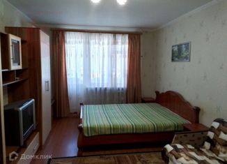 Продается двухкомнатная квартира, 55 м2, Севастополь, улица Адмирала Фадеева, 19