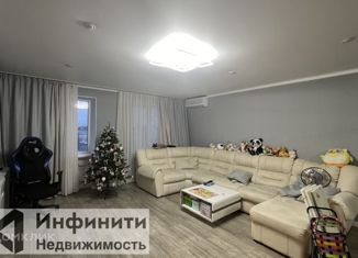 Продаю 2-ком. квартиру, 73 м2, Ставрополь, улица Пушкина, 63/1, микрорайон № 8