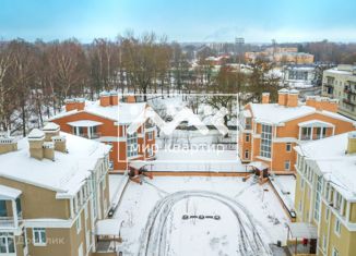 Продаю 2-комнатную квартиру, 73.9 м2, Павловск, Госпитальная улица, 20к1