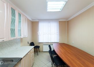 Продаю офис, 116.2 м2, Тобольск, 6-й микрорайон, 18