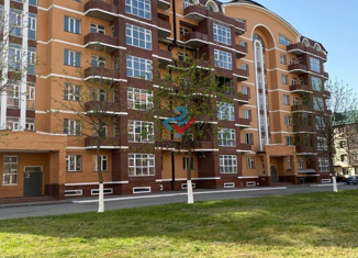 Продается трехкомнатная квартира, 127 м2, Гудермес, проспект Терешковой, 26