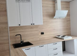 Продам квартиру студию, 40.2 м2, посёлок городского типа Медведево, улица Дмитрия Средина, 9А