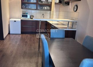 Продам трехкомнатную квартиру, 107 м2, Алтайский край, Балтийская улица, 25