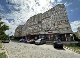 Продаю 4-ком. квартиру, 118.36 м2, Астраханская область, улица Менжинского, 3