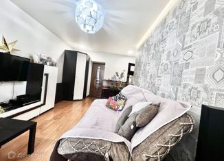 Продаю 4-ком. квартиру, 68 м2, Воронеж, улица Маршала Одинцова, 15, Северо-Восточный жилой район