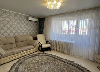 Продается трехкомнатная квартира, 63 м2, Оренбургская область, проспект Ленина, 130